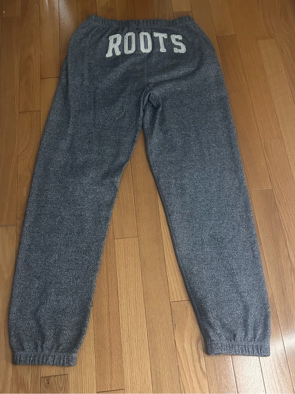 Women’s - Roots Gray Sweatpants - Cozy Fleece Bottoms size small